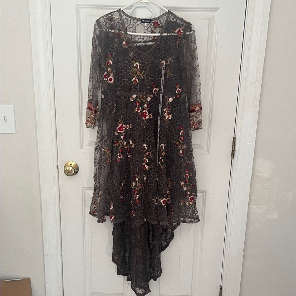 2 pc Nakoosh net embroidered suit